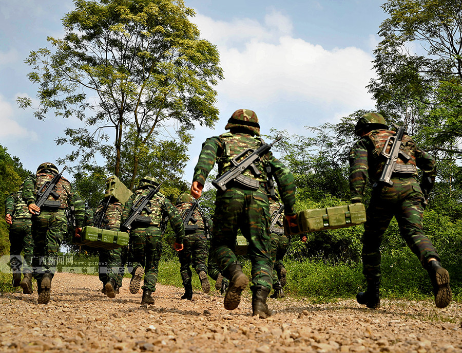 游泳大师赛,泰山海豚队与滇池铁骑队读秒扳平,体能对抗拉满!新人首发惊艳-开云